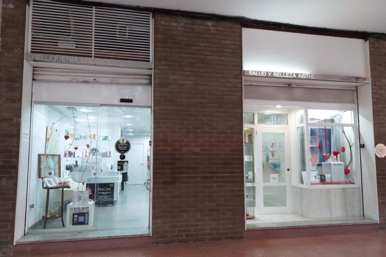 instalaciones entrada peluqueria lozano